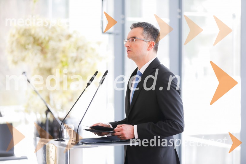  Marjan  Šarec, predsednik Vlade Republike SlovenijePahor in Šarec gostila diplomatski zbor