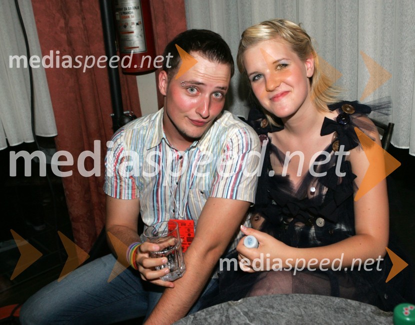 Pevka Maja Slatinšek in njen fant Lovro LahMelodije morja in sonca