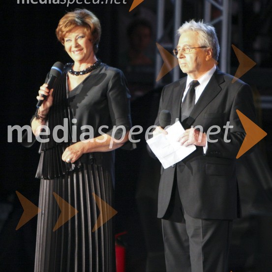 Ajda Kalan in Aleksander Čolnik, radijska in televizijska voditeljaGala koncert ob jubileju RTV Slovenija