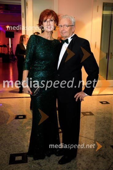  Darinka Pavlič Kamien, strokovnjakinja za komuniciranje; dr. Peter Kamien30. veliki rotarijski ples