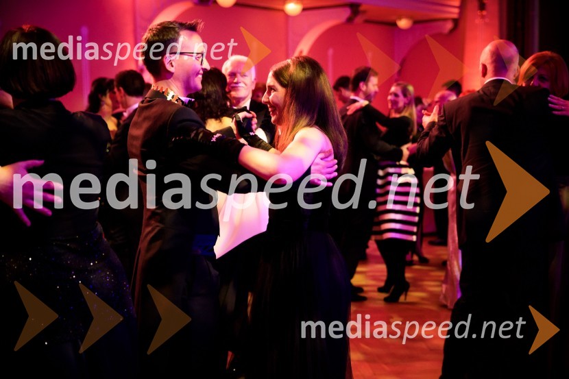  Edvard Škodič, predsednik Rotary klub Ljubljana 2018/2019;  Neža Časl Škodič, IZS30. veliki rotarijski ples