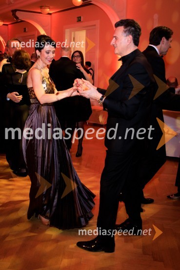 Dr. Jerca Legan Cvikl, antropologinja;  Milan Martin Cvikl,  član Sveta direktorjev Evropske banke za obnovo in razvoj (EBRD)30. veliki rotarijski ples