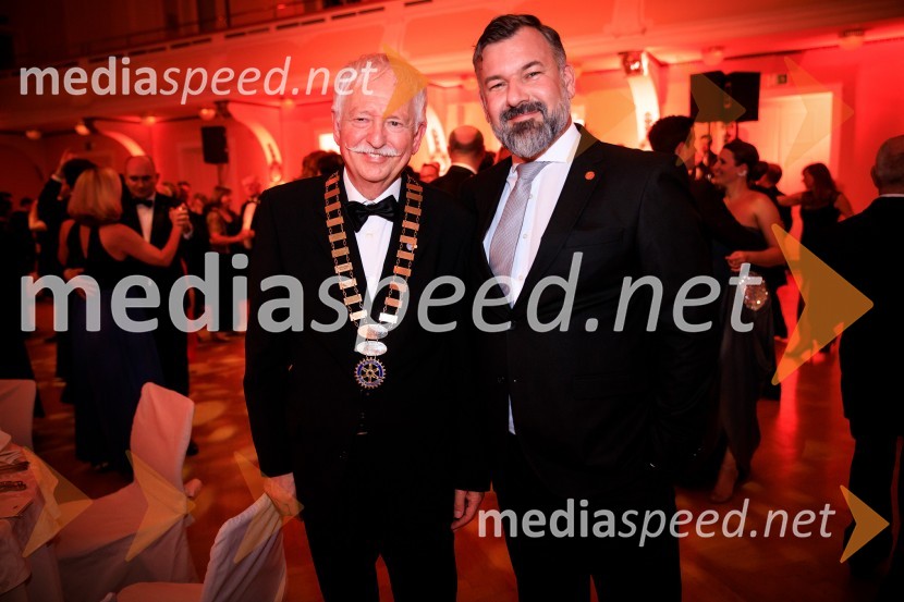  Janez Lipec,  guverner Rotary Slovenije in Makedonije30. veliki rotarijski ples