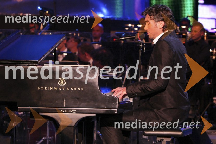 Jan Plestenjak, pevecGala koncert ob jubileju RTV Slovenija