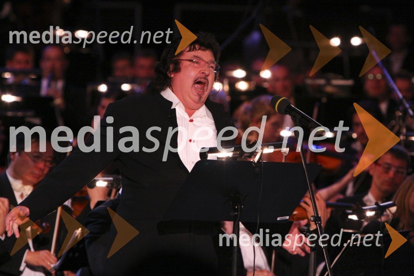 Janez Lotrič, operni pevecGala koncert ob jubileju RTV Slovenija