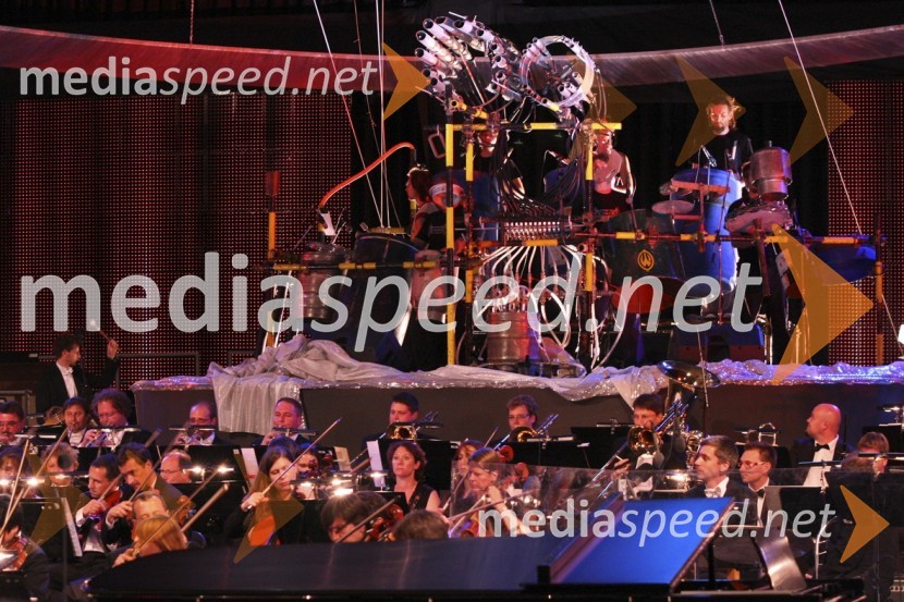 Zasedba Stroj MachineGala koncert ob jubileju RTV Slovenija
