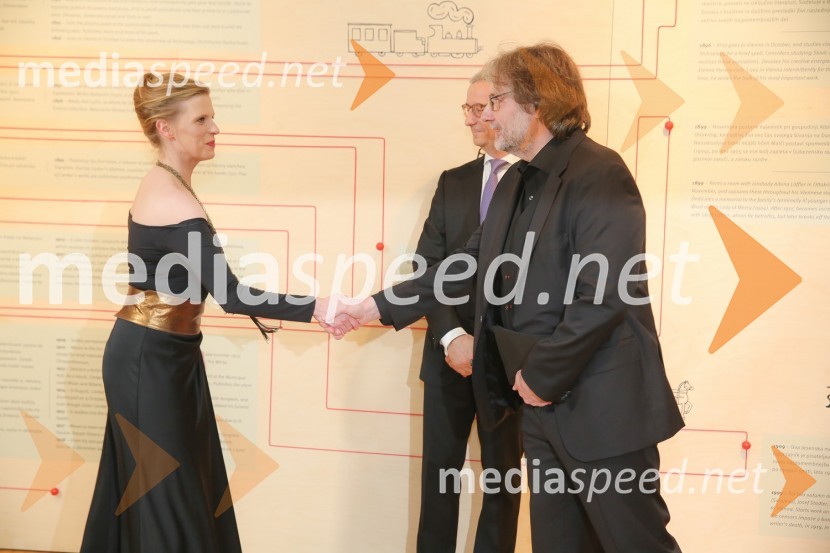  Maruša Majer, igralka, prejemnica nagrade Prešernovega sklada 2019; dr. Jernej Pikalo, minister za izobraževanje, znanost in šport  RS;  Vinko Möderndorfer, pisatelj, pesnik, režiser, dramatikPrešernova nagrajenca sta Bjanka Adžić Ursulov in Filip Robar Dorin
