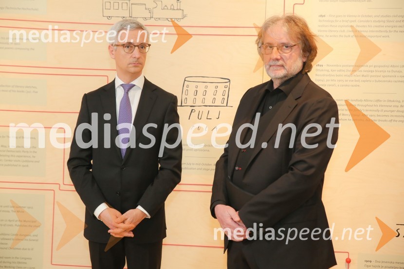 dr. Jernej Pikalo, minister za izobraževanje, znanost in šport  RS;  Vinko Möderndorfer, pisatelj, pesnik, režiser, dramatikPrešernova nagrajenca sta Bjanka Adžić Ursulov in Filip Robar Dorin