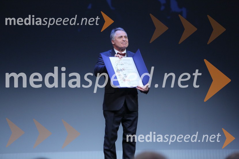 Tomaž Svete, skladatelj in dirigent, prejemnik nagrade Prešernovega sklada 2019Prešernova nagrajenca sta Bjanka Adžić Ursulov in Filip Robar Dorin