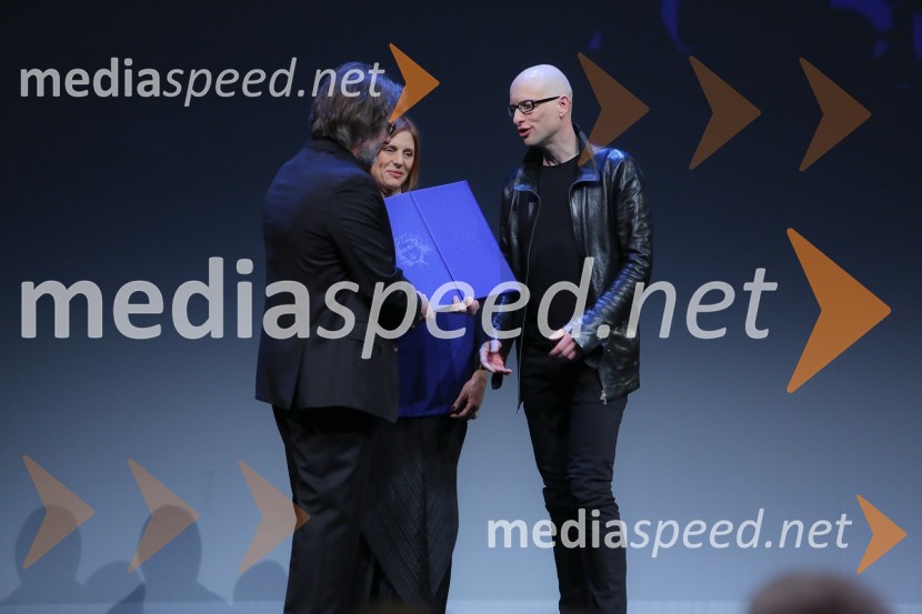  Vinko Möderndorfer, pisatelj, pesnik, režiser, dramatik;  Aljoša Dekleva, arhitekt, prejemnik nagrade Prešernovega sklada 2019Prešernova nagrajenca sta Bjanka Adžić Ursulov in Filip Robar Dorin