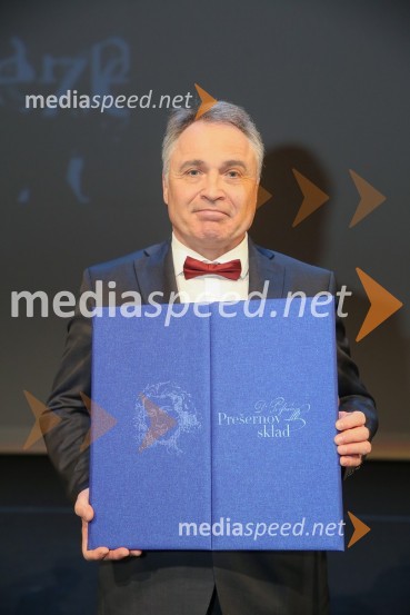  Tomaž Svete, skladatelj in dirigent, prejemnik nagrade Prešernovega sklada 2019Prešernova nagrajenca sta Bjanka Adžić Ursulov in Filip Robar Dorin