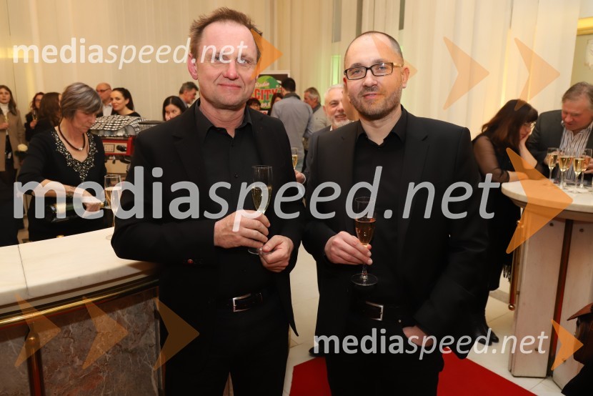 dr. Samo Peter Medved,  podžupan, Mestna občina Maribor ;  Gregor Reichenberg, arhitektPopolni tujci, premiera predstave