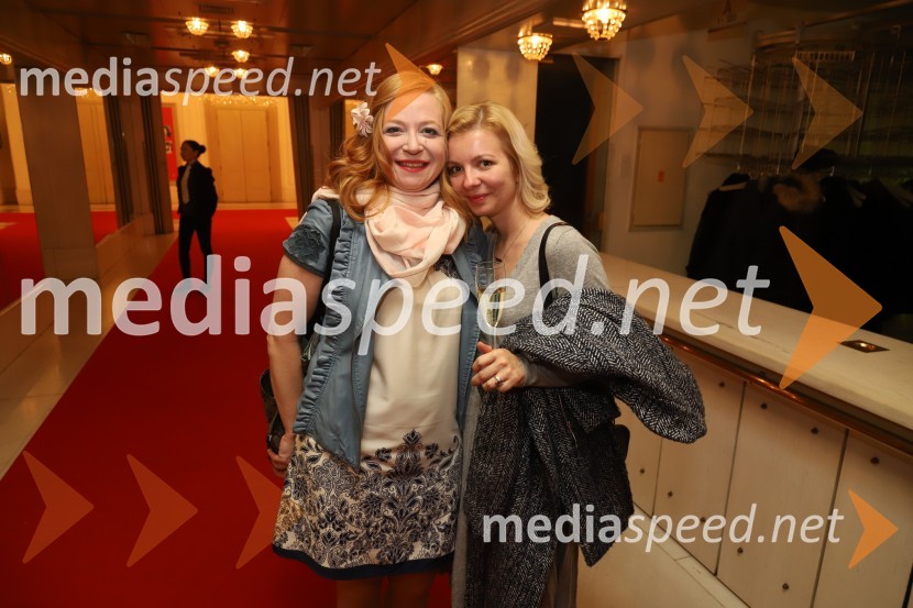  Mateja  Pucko, igralka;  Nataša Jančar, Zavod za turizem MariborPopolni tujci, premiera predstave