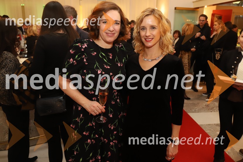  Maša Žilavec, igralka;  ... Popolni tujci, premiera predstave