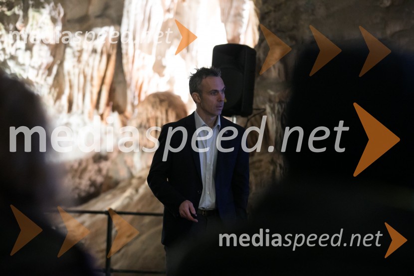  Primož Tiringar, direktor, Toyota SlovenijaToyota RAV4, slovenska predstavitev