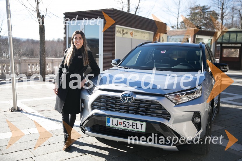 Toyota RAV4, slovenska predstavitev