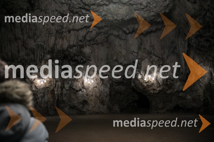 Postojnska jamaPostojnska jama in Hotel jama