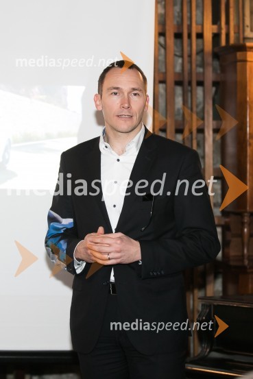  Rasto Oderlap, direktor, podjetje Autocommerce d.o.o.Mercedes-Benz B, slovenska predstavitev