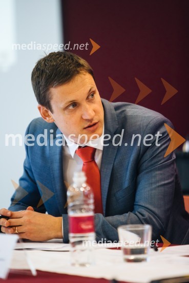  Jure Bračko, vodja oddelka za zunanje komuniciranje, Nova KBMNova KBM uspešno zaznala spletne prevare