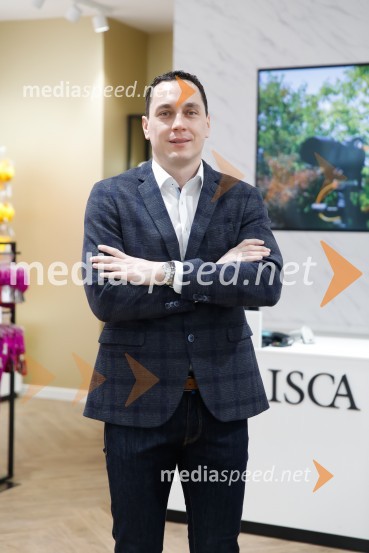  Marko Ninčević, generalni direktor podjetja LiscaNova prodajalna Lisca v pritličju ljubljanskega Cityparka
