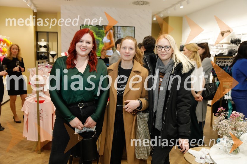  Nataša Mernik - Anakrejevska, modna blogerka;  ... ;  ... Nova prodajalna Lisca v pritličju ljubljanskega Cityparka