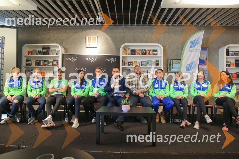  Maja Mihalinec, atletinja;  Tina Šutej, atletinja;  Žan Rudolf, atlet;  Maruša Černjul, atletinja;  Luka Janežič, slovenski atlet;  Roman Dobnikar, predsednik Atletske zveze Slovenije;  Vladimir Kevo, atletski trener in predsednik Strokovnega sveta Atletske zveze Slovenije;  Filip Jakob Demšar, atlet;  Maruša Mišmaš, atletinja;  Anita Horvat, atletinja;  Marija Šestak, atletinja, vodja slovenske atletske reprezentancePredstavitev atletske reprezentance