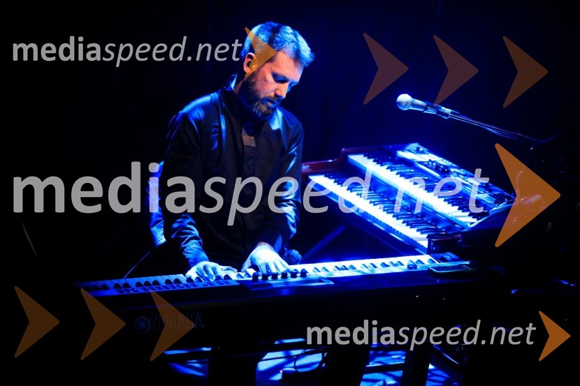  Tomaž Okroglič Rous, glasbenik, SiddhartaSiddharta, akustični koncert