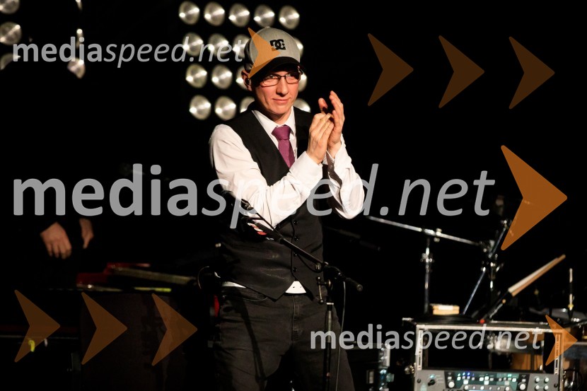  Primož  Benko, glasbenik, član skupine SiddhartaSiddharta, akustični koncert