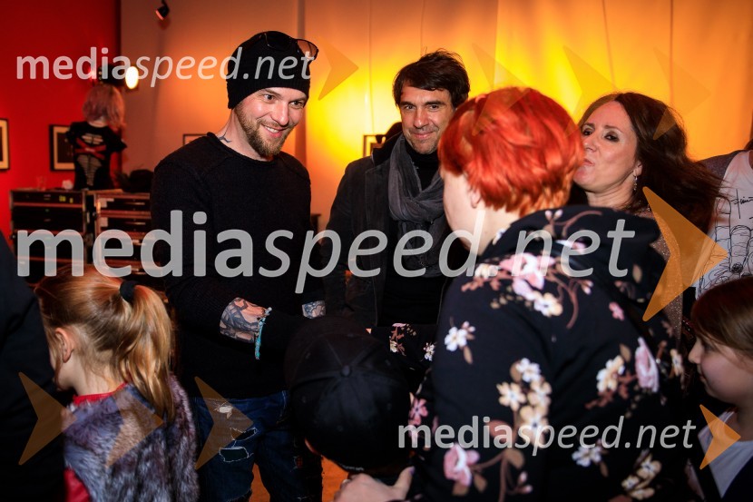  Tomi Meglič, glasbenik, pevec skupine Siddharta;  ... ;  ... Siddharta, akustični koncert