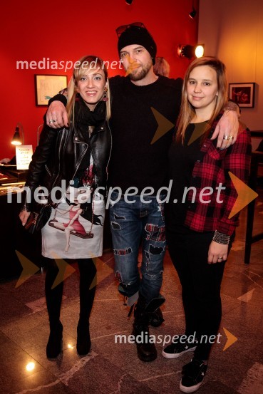  ... ;  Tomi Meglič, glasbenik, pevec skupine Siddharta;  ... Siddharta, akustični koncert
