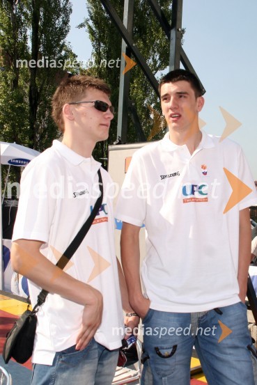 Jaka Klobučar in Emir Preldžić, košarkarjaFinale državnega prvenstva v Samsung ulični košarki