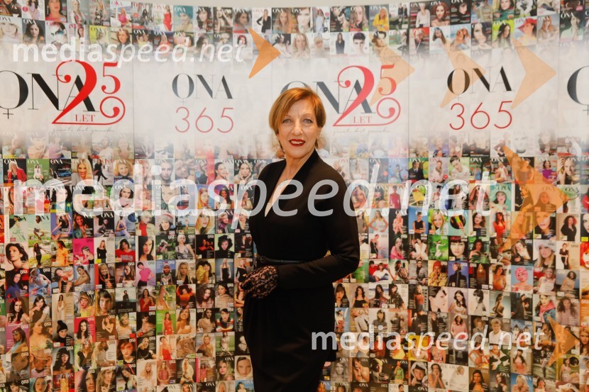  Vika  Potočnik, direktorica Pionirskeda domaSara Ahlin Doljak prejela naziv Ona 365 2018