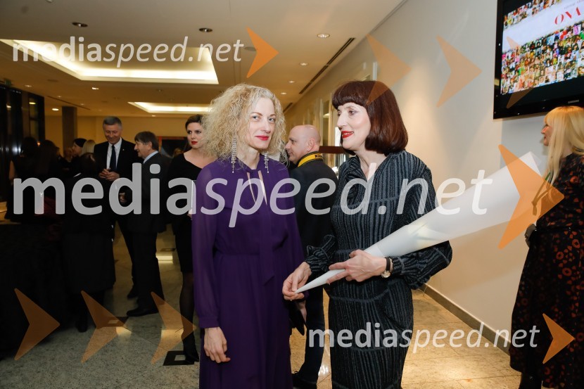  Hermina Kovačič, svetovalka za odnose z javnostmi;  Sabina Obolnar, odgovorna urednica One in OnaplusSara Ahlin Doljak prejela naziv Ona 365 2018