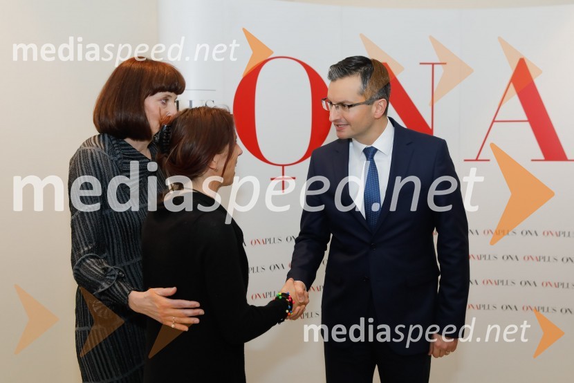  Sabina Obolnar, odgovorna urednica One in Onaplus;  Bojana Pivk Križnar, učiteljica in humanitarka;  Marjan  Šarec, predsednik Vlade Republike SlovenijeSara Ahlin Doljak prejela naziv Ona 365 2018