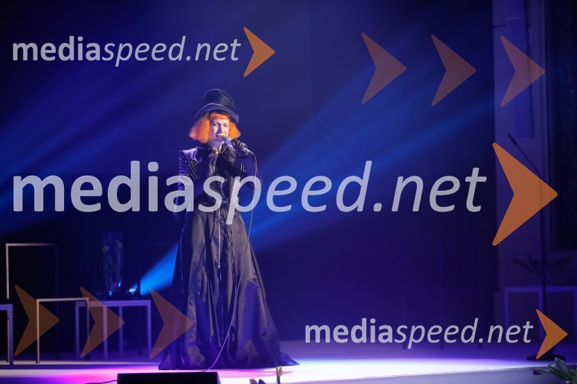  Josipa Lisac, pevkaSara Ahlin Doljak prejela naziv Ona 365 2018