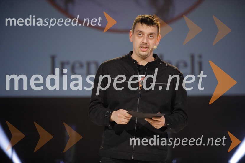  Rok Terkaj - Trkaj, raperSara Ahlin Doljak prejela naziv Ona 365 2018