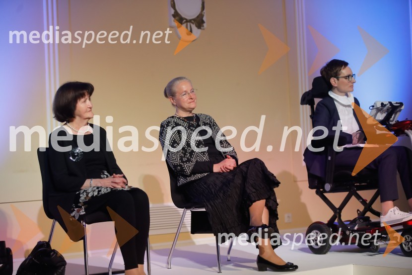  Jožica Ličen, ravnateljica Škofijske karitas Koper;  Saba Battelino, kirurginja; doc. dr. Sara Ahlin Doljak, odvetnica, predavateljica, nagrajenka Ona 365 2018Sara Ahlin Doljak prejela naziv Ona 365 2018