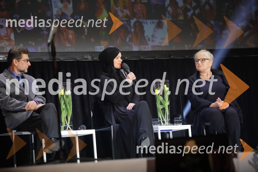 dr. Ivan Janez  Štuhec, teolog, predavatelj, avtor knjig;  ... ;  ... Sara Ahlin Doljak prejela naziv Ona 365 2018