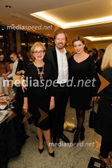  Metka  Premerl, slavistka;  Gianni Rijavec, glasbenik;  Patricija Simonič, umetnicaSara Ahlin Doljak prejela naziv Ona 365 2018