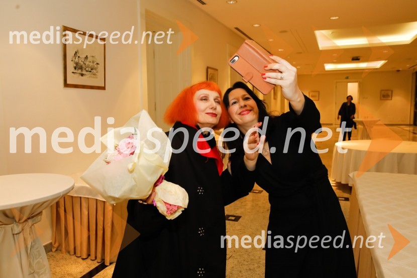  Josipa Lisac, pevka;  ... Sara Ahlin Doljak prejela naziv Ona 365 2018