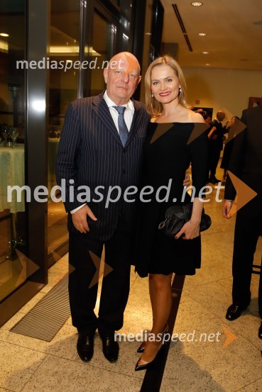  Miro Senica, odvetnik;  Katarina Kresal, pravnica in političarka, nekdanja ministrica za notranje zadeveSara Ahlin Doljak prejela naziv Ona 365 2018