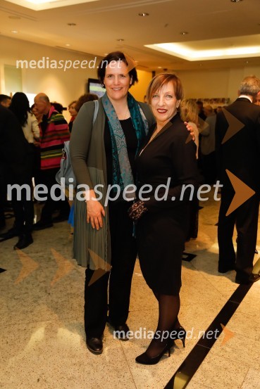  Sonja Vidonja, Združenje manager;  Vika  Potočnik, direktorica Pionirskega domaSara Ahlin Doljak prejela naziv Ona 365 2018