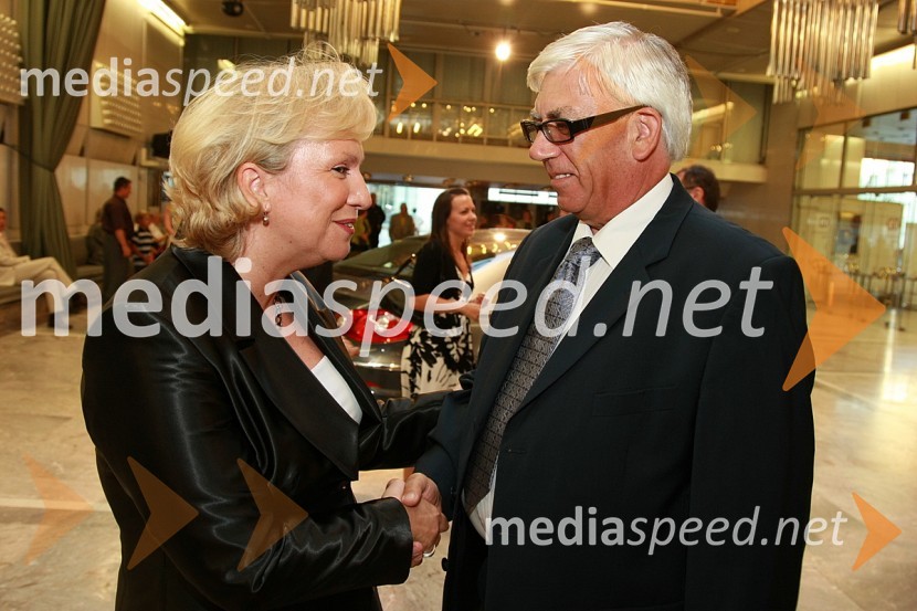 Aleks Štakul, nekdanji generalni direktor RTV Slovenija in Sabrina Pečelin, vodja službe za odnose z javnostmi pri Porsche Slovenija d.o.o.Koncert opernih arij