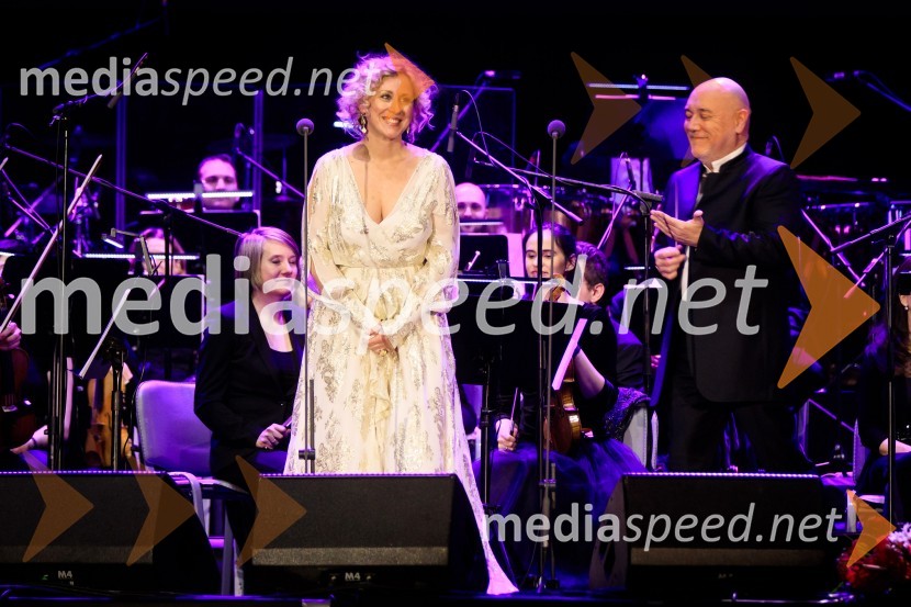  Martina  Zadro, operna pevka;  Miquel Ortega, dirigentJose Carreras, koncert