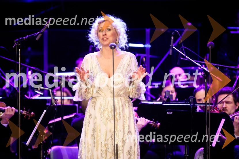  Martina  Zadro, operna pevkaJose Carreras, koncert