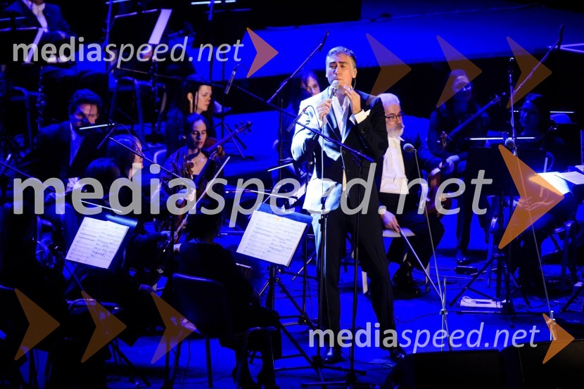  Jan Plestenjak, pevecJose Carreras, koncert