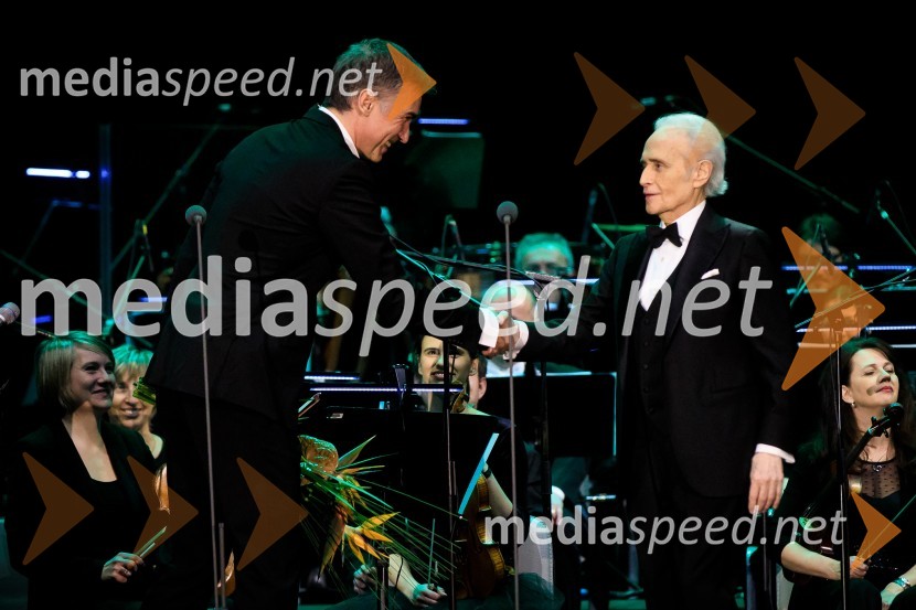  Jan Plestenjak, pevec;  Jose Carreras, tenoristJose Carreras, koncert