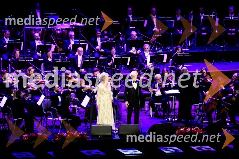  Martina  Zadro, operna pevka;  Jose Carreras, tenoristJose Carreras, koncert