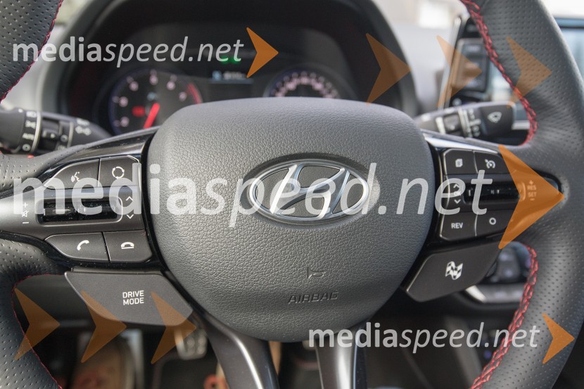 Hyundai i30 Fastback NHyundai i30 Fastback N, slovenska predstavitev
