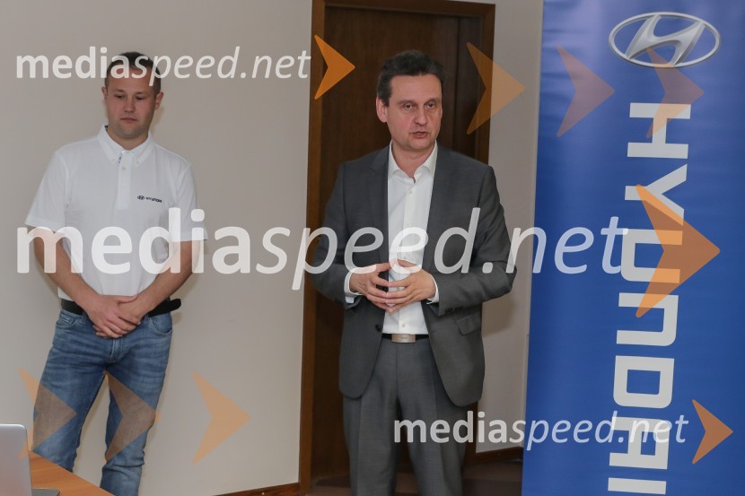  Rok Turk, rally voznik;  Marko Kajfež,  direktor prodaje in marketinga Hyundai Avto Trade, d.o.o.Hyundai i30 Fastback N, slovenska predstavitev
